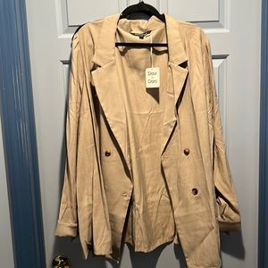 Davi & Dani - 3XL lightweight shacket - tan/khaki colored